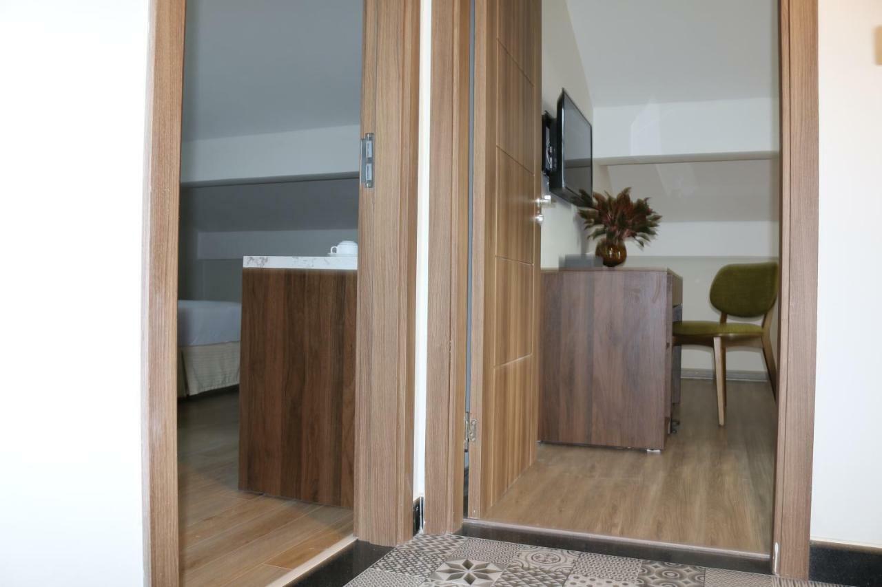 Aparthotel The Fish Village 3*